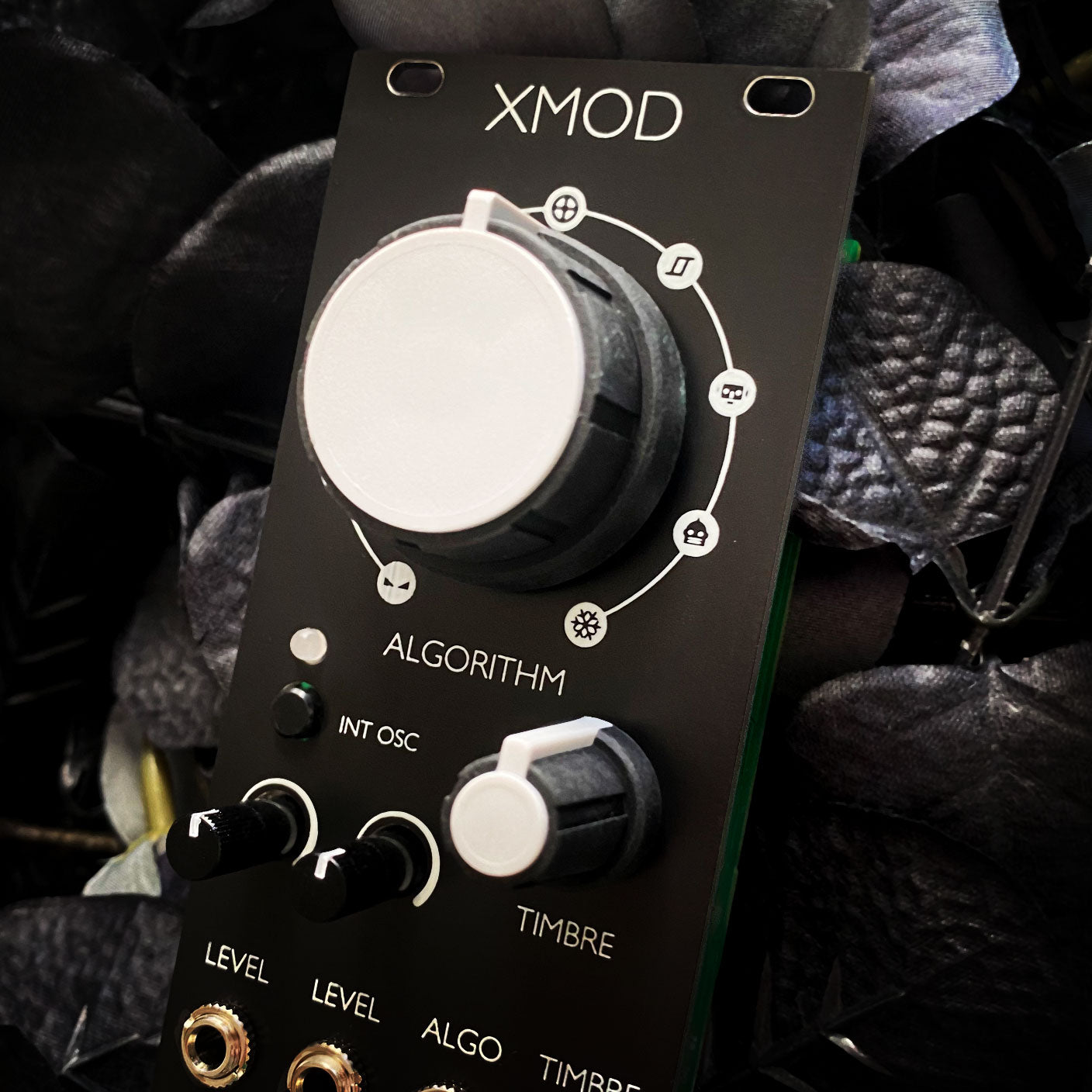 Xmod Micro XMOD - FULL SIZE REPLICA OF MUTABLE WARPS – Calsynth
